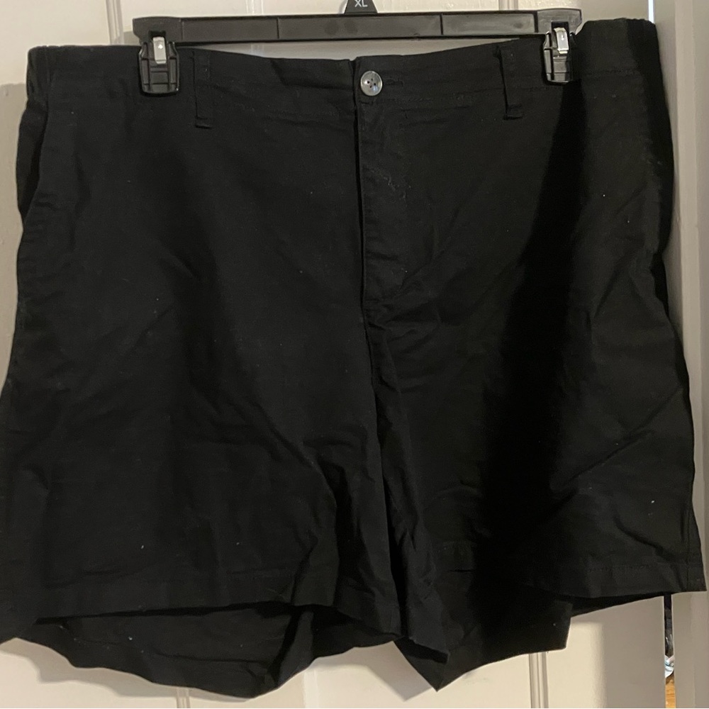 Old Navy 6” inseam black shorts